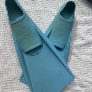 Blue Dolphin Rubber Swim Fins – MS